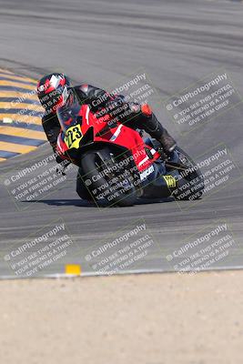 media/Sep-30-2023-SoCal Trackdays (Sat) [[636657bffb]]/Turns 9 and 10 (1010am)/